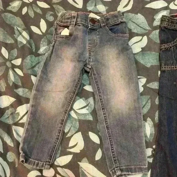 Jeans 2T - Picture 3 of 4